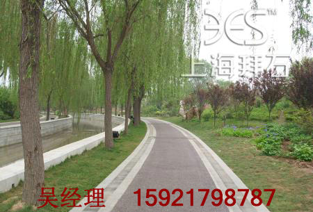 透水混凝土.jpg 透水混凝土.jpg