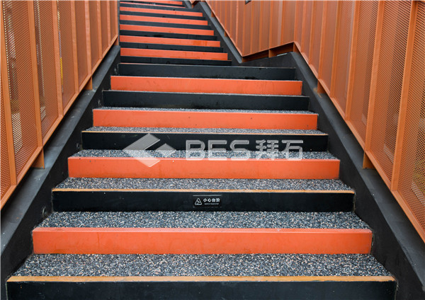 膠粘石透水地坪