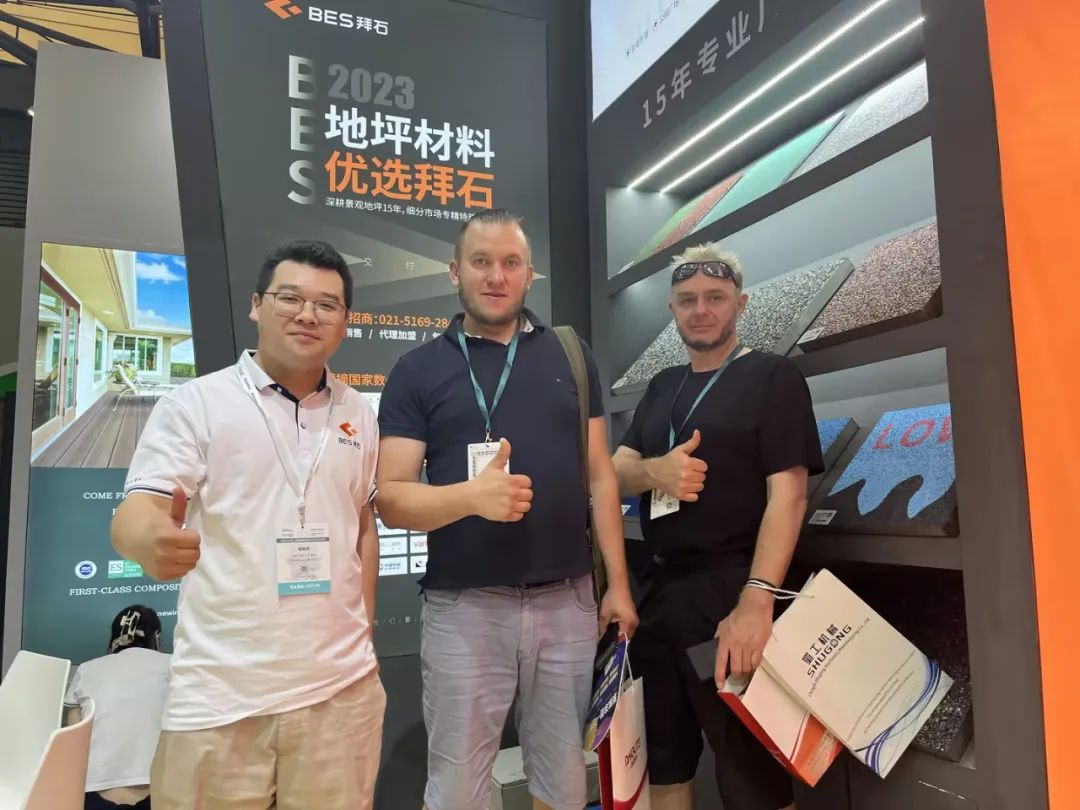 國外客戶來訪拜石