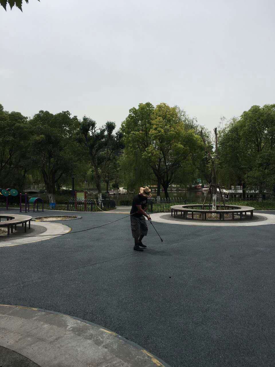 寶山區(qū)淞南公園透水路面工程